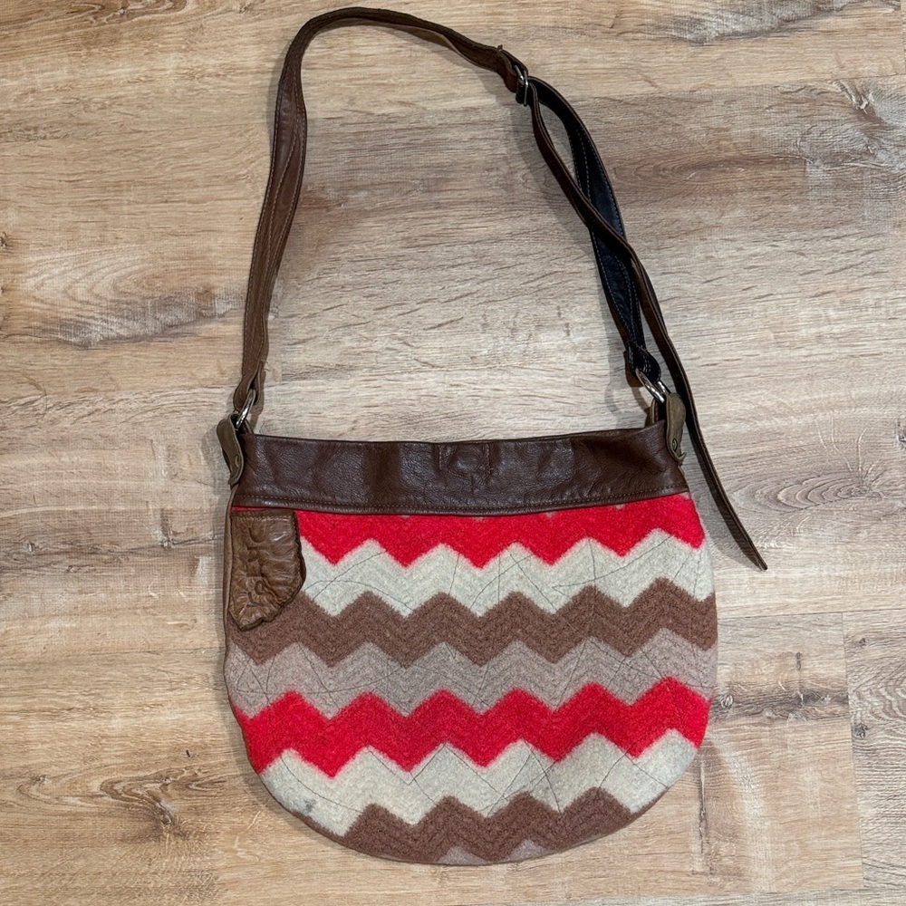 Embossed Leather Saddle Bag in Warm Brown - Picture 3 of 4